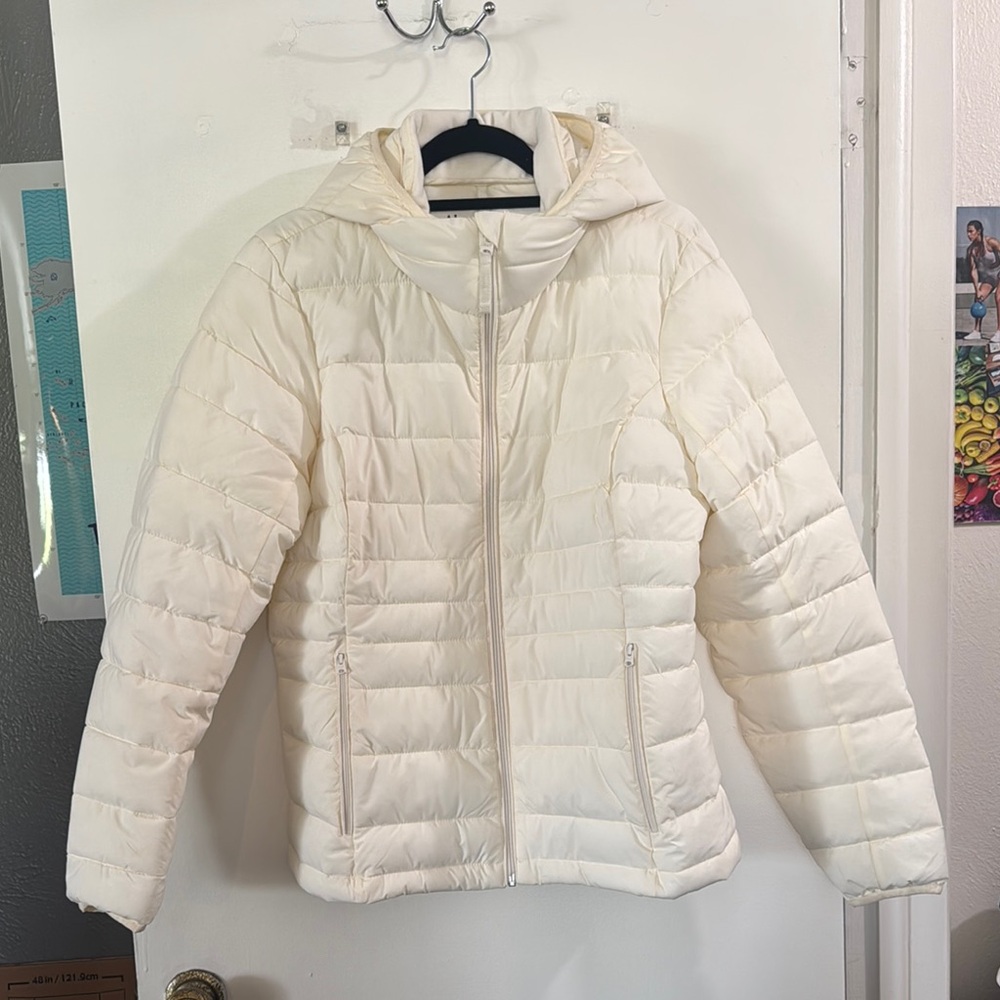 Abercrombie & Fitch Cream Puffer Jacket with Hood (Packable, Water Resistant)